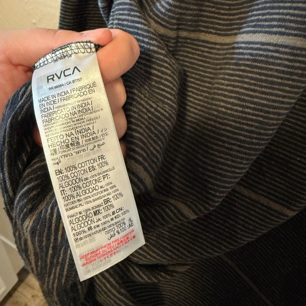 RVCA Men's Black Striped crewneck - Picture 3 of 5